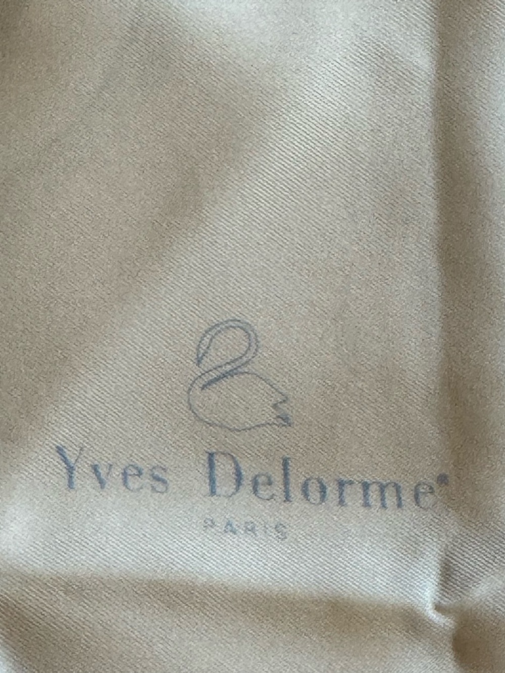 Yves Delorme Paris Silk Scarf Hand Rolled Edge - Picture 6 of 6